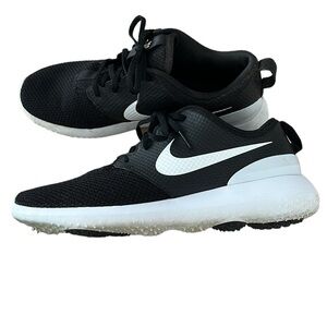 GOLF Nike Women’s Roshe G Spikeless Golf Shoes - Metallic White/Black Size 7.5